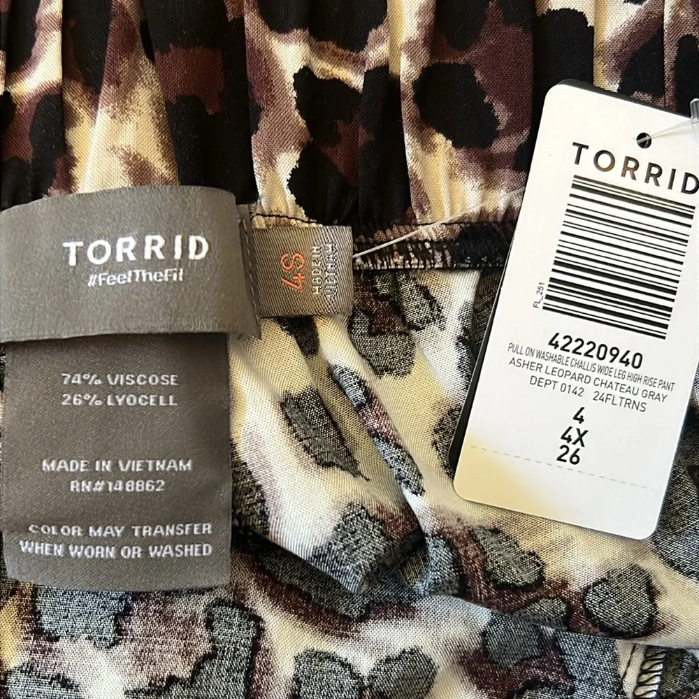 Torrid Pull-On Wide Leg Leopard Pant Size 4X-26 - Picture 6 of 6